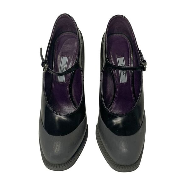 Prada Mary Jane Runway 2012 Black Leather Grey Rubber Cap Toe Heels EU 37.5 Pump - Picture 2 of 10